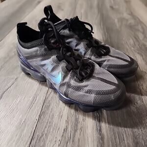 Nike Air Vapormax 2019 Throwback Future Shoes Women's Size 6 Gray Black Laser